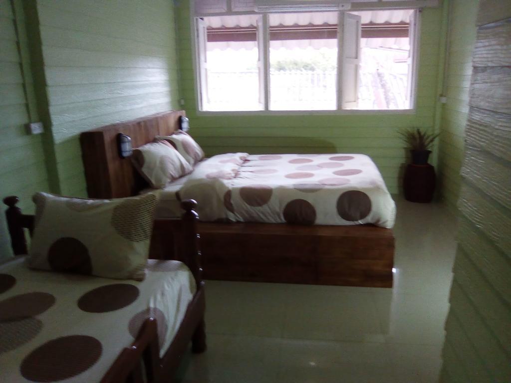 La Rivetta Bangkok Hostel Exterior photo